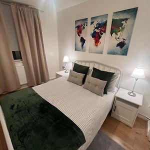 Appartement à 2 Chambres à Coucher
