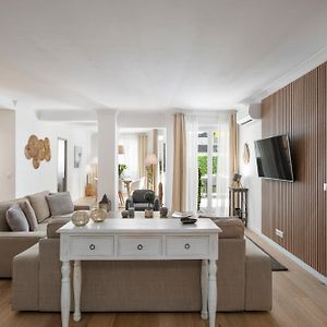 Appartement à 3 Chambres à Coucher