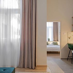 Appartement à 2 Chambres à Coucher