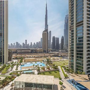 Dubai Mall Connected! Amazing Burj Khalifa View! Excellent Pool & Gym Access!