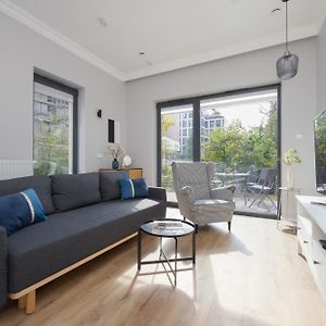 Appartement à 2 Chambres à Coucher