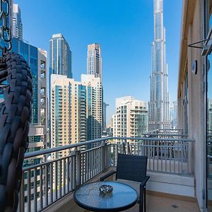 Luxurious One Bedroom Apartment With Burj Khalifa View
