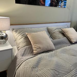 Appartement à 2 Chambres à Coucher