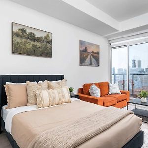 Sunset View Studio By Eaton Centre