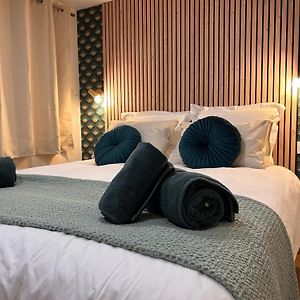 Appartement à 2 Chambres à Coucher