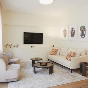 Appartement à 3 Chambres à Coucher