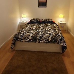Appartement à 2 Chambres à Coucher