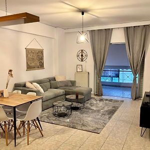 Modern Stay Near Acropolis With Big Balcony