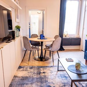 Appartement à 2 Chambres à Coucher