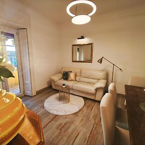 Elegant City View Flat Adjacent Metro