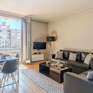 Appartement à 3 Chambres à Coucher
