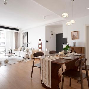 Appartement à 3 Chambres à Coucher