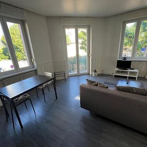 Appartement à 2 Chambres à Coucher