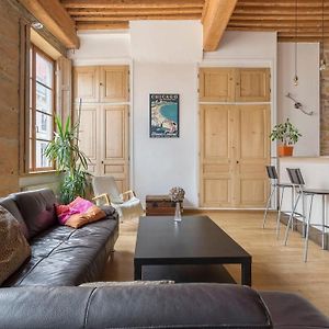 Appartement à 2 Chambres à Coucher