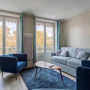 Appartement à 2 Chambres à Coucher