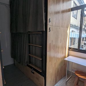 Dormitory Room Mixed