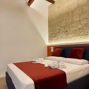 Appartement de Luxe à 2 Chambres à Coucher