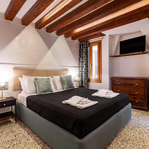 San Marco Square Main Zone Of Venice - Karin House