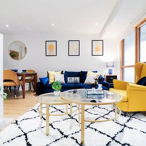 Appartement à 2 Chambres à Coucher