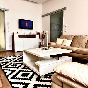 Appartement à 2 Chambres à Coucher
