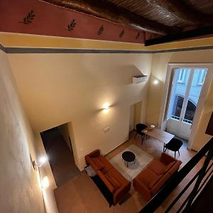 Appartement à 3 Chambres à Coucher