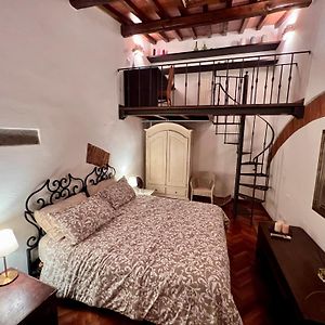 Pitti Sweet House