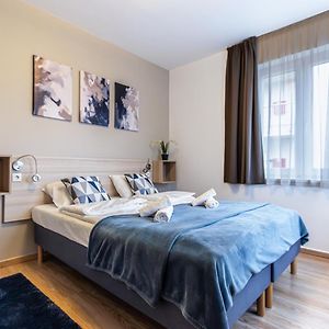 Corvin-Luxe, 3 Bedroom Apartment In City Center