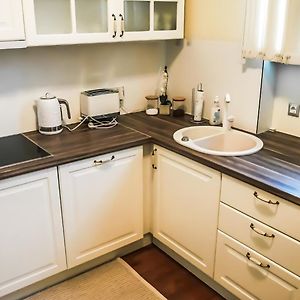 Appartement à 2 Chambres à Coucher