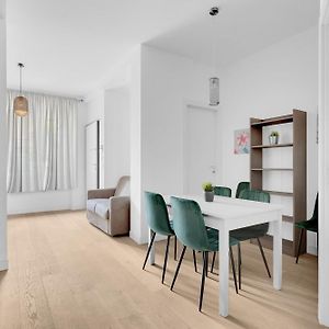 Appartement à 2 Chambres à Coucher