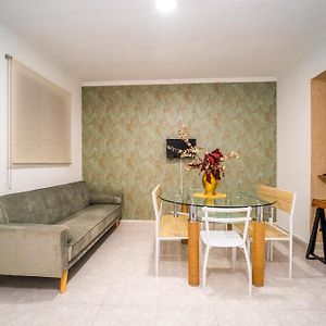 Appartement à 3 Chambres à Coucher