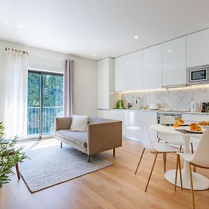 Paraiso City Stay II
