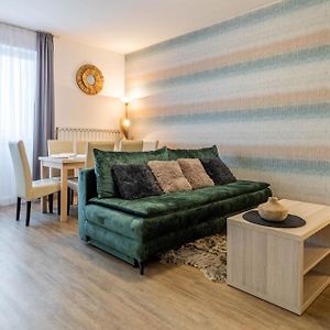 Appartement à 2 Chambres à Coucher