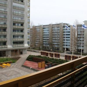 Seaside Downtown Apartment With Private Parking