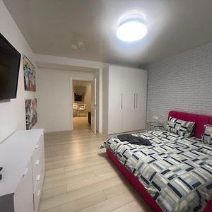 Appartement de Luxe à 2 Chambres à Coucher