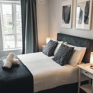 Appartement à 2 Chambres à Coucher