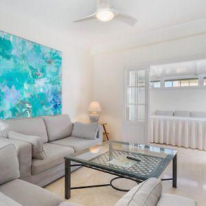 Wide With Terrace & Parking- 3Bd 2Bth- Alfalfa