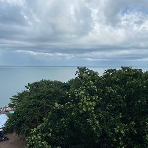 Amazing Cozy Seaview Condo