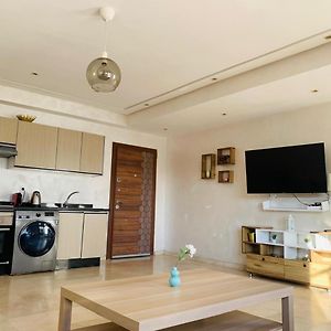 Cosy 80 M2 Flat With Two Balcony
