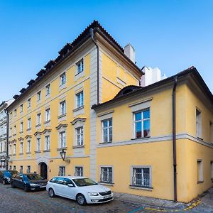Appartement à 3 Chambres à Coucher