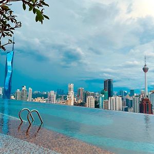 Crystal Suites At Axon Residence Near Pavilion