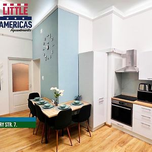 Little Americas Palm Beach Apartment