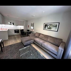 Appartement à 2 Chambres à Coucher