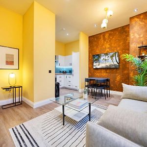 Grand Central Station 2 Bed Apartment A1