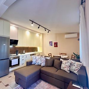 Appartement à 2 Chambres à Coucher