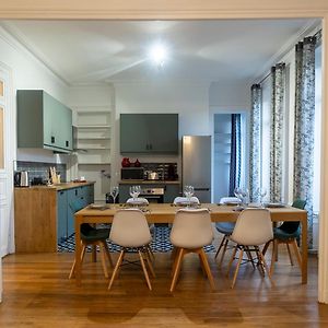 Appartement à 3 Chambres à Coucher