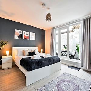 Appartement à 2 Chambres à Coucher