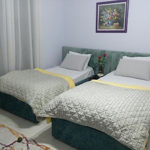Appartement à 2 Chambres à Coucher