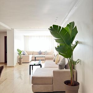 Appartement à 2 Chambres à Coucher