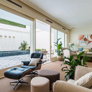 Luxurious Apartment With Andalusian Patio And Pool, Facing The Cathedral
