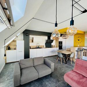 Appartement à 2 Chambres à Coucher